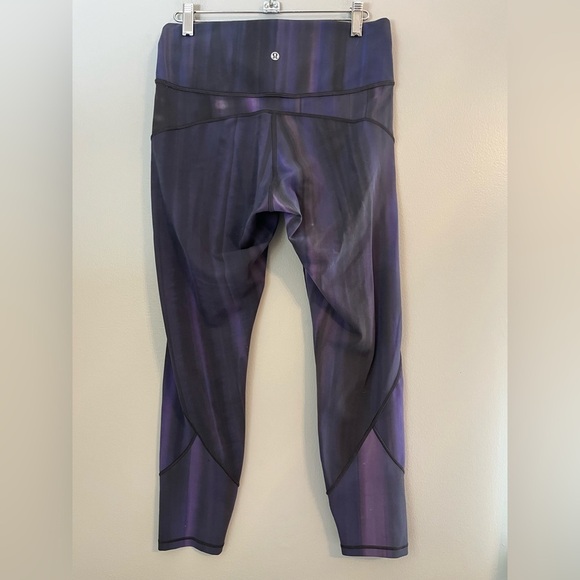 Lululemon In Movement Tight 25" *Spray Dye Everlux Lunar Purple Size 10 - Picture 4 of 16